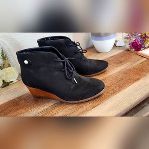 Dr Scholl's black suede wedge footie boot